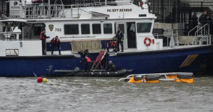 Helicopter Crash in Hudson River